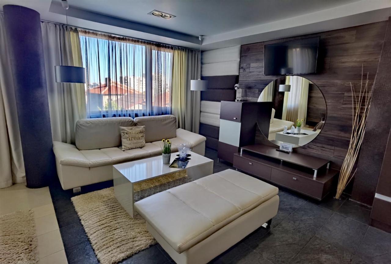 Hotel Acktion Sjoemen Buitenkant foto