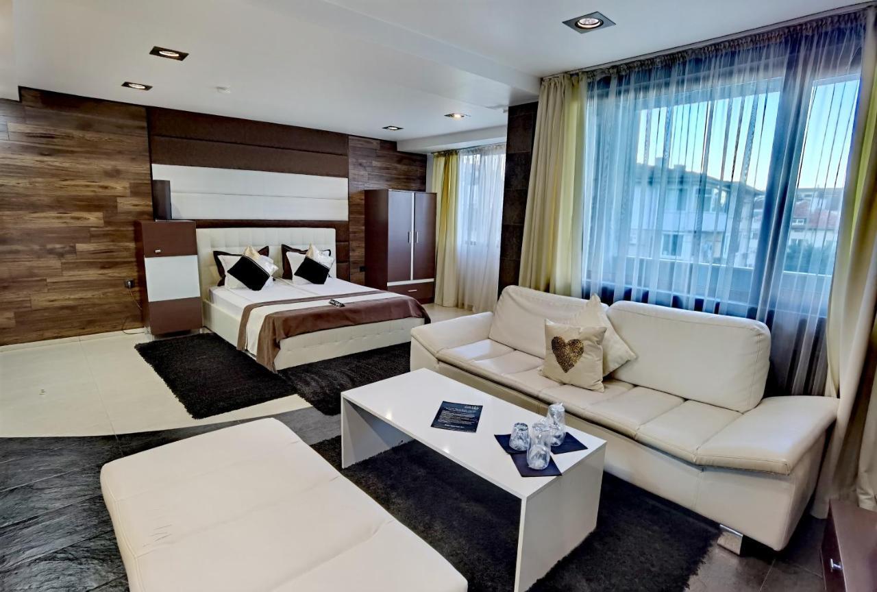 Hotel Acktion Sjoemen Buitenkant foto