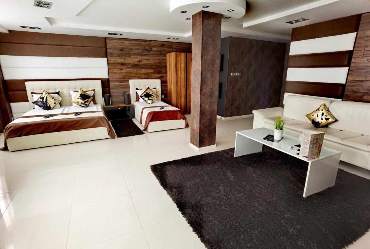 Hotel Acktion Sjoemen Buitenkant foto